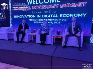 (Lecturer Dr. Murtada Rahm Salman participates in the Second Digital Economy Innovation Summit in Qatar)